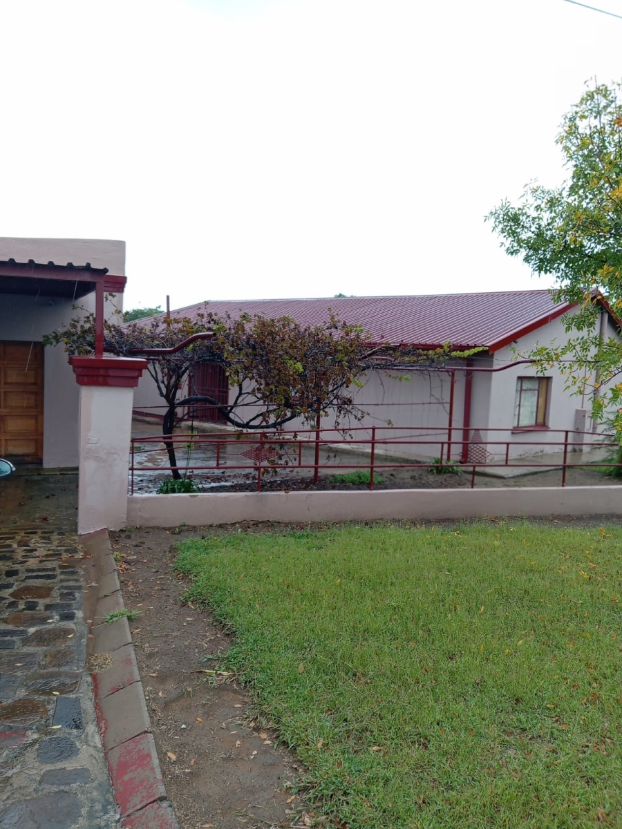 3 Bedroom Property for Sale in Oranjeville Free State